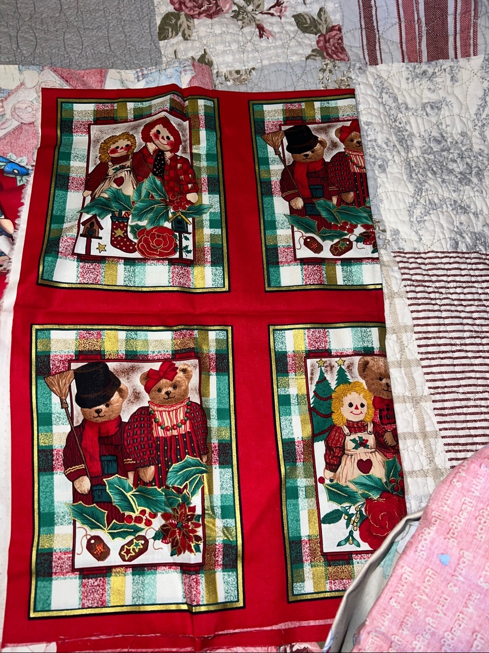 Huge Raggedy Ann & Andy Fabric quilting lot - Picture 6 of 10